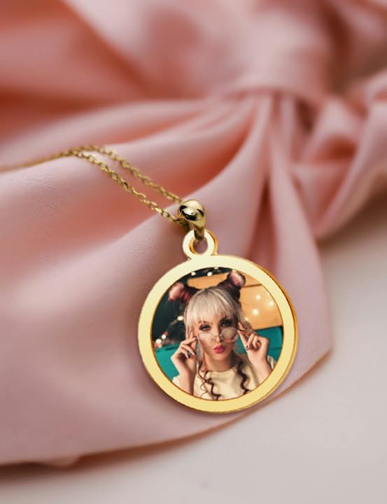 CharmSStory Personalized Photo Necklaces Custom Engraved Name Necklace Memory Keepsake Picture Necklace Pendant Customized Gifts for Women Men