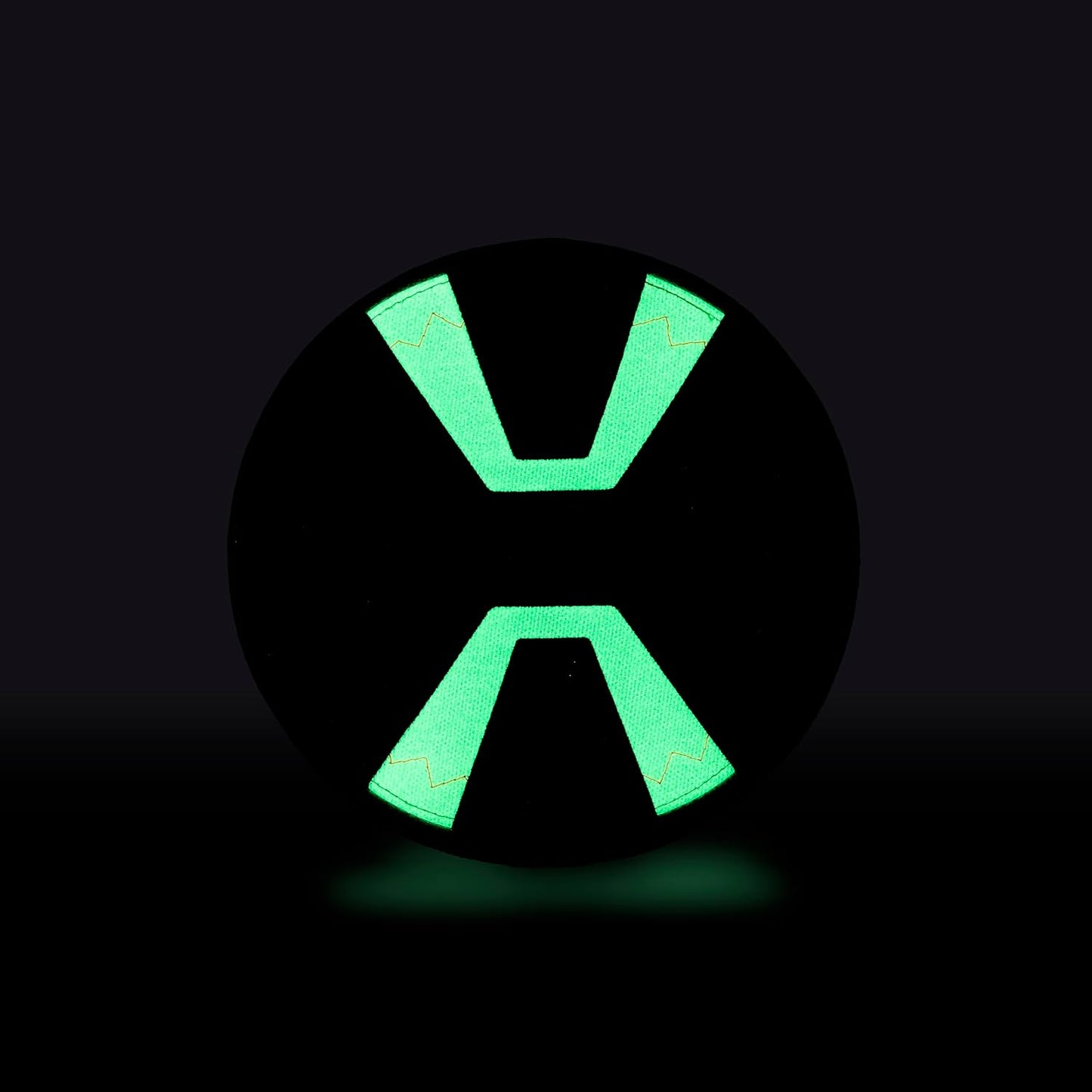 Chuckit! Max Glow Paraflight Flying Disc Dog Toy - Water Floating Flyer - Durable Nylon Construction with Soft Rubber Edges - For Medium and Large Dogs - Size Large - 9.75" L x 9.75" W - Pack of 1