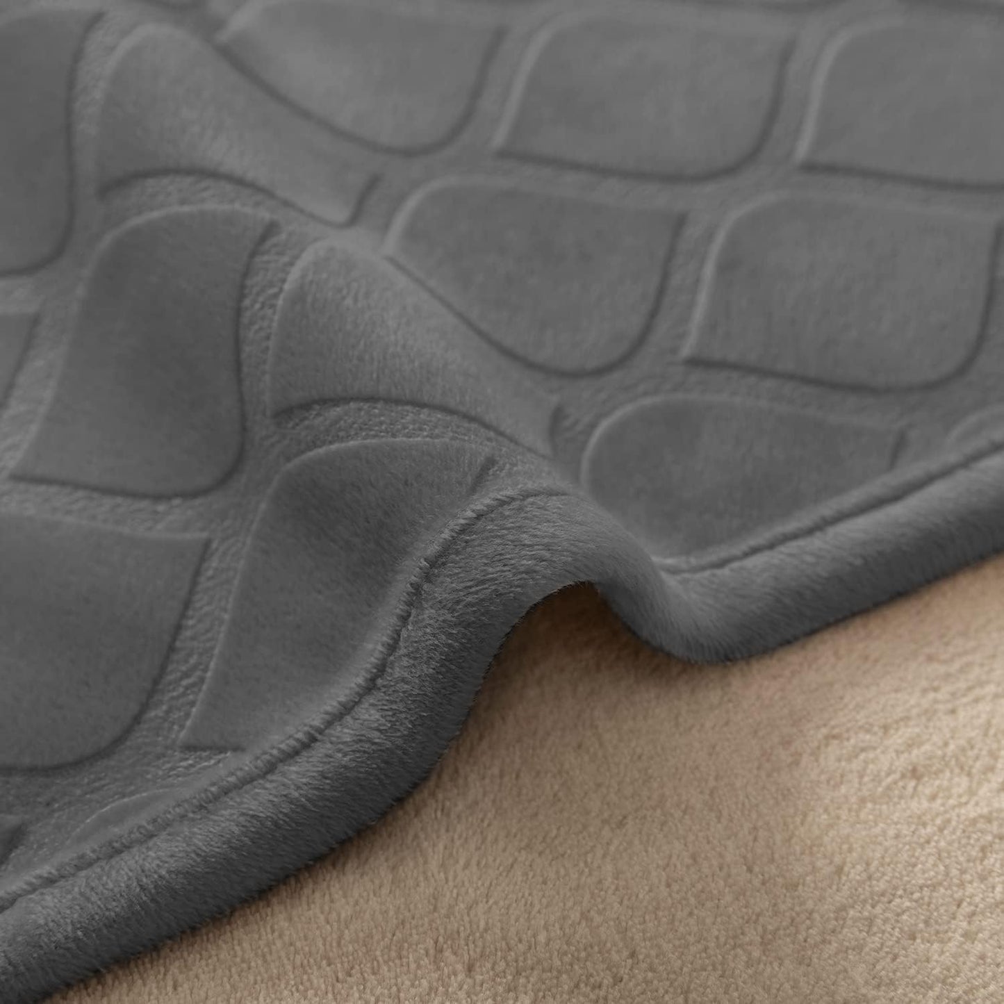 fuguitex Waterproof Dog Blanket Bed Cover Dog Crystal Velvet Moroccan Fuzzy Cozy Plush Pet Blanket Throw Blanket for Couch Sofa(68 * 82 inch, Dark Grey+Beige)