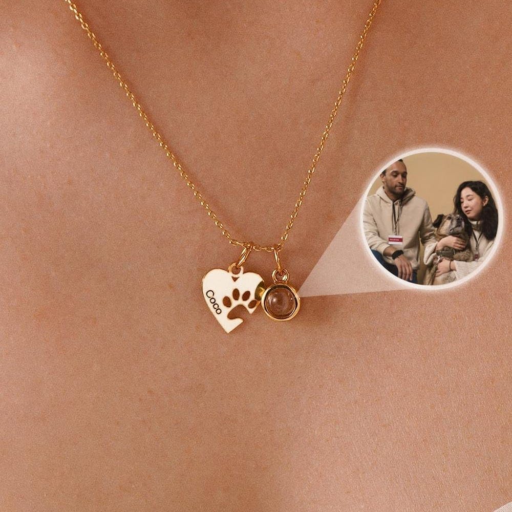 Customized Paw Print Necklace Personalized Pet Name Necklace Custom Engraved Dog Cat Paw Pendant Necklace Pet Memorial Gift for Pet Lovers
