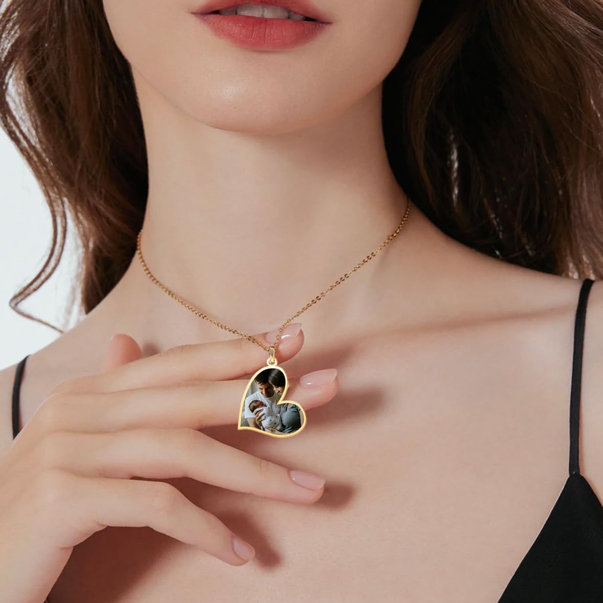 CharmSStory Personalized Photo Necklaces Custom Engraved Name Necklace Memory Keepsake Picture Necklace Pendant Customized Gifts for Women Men