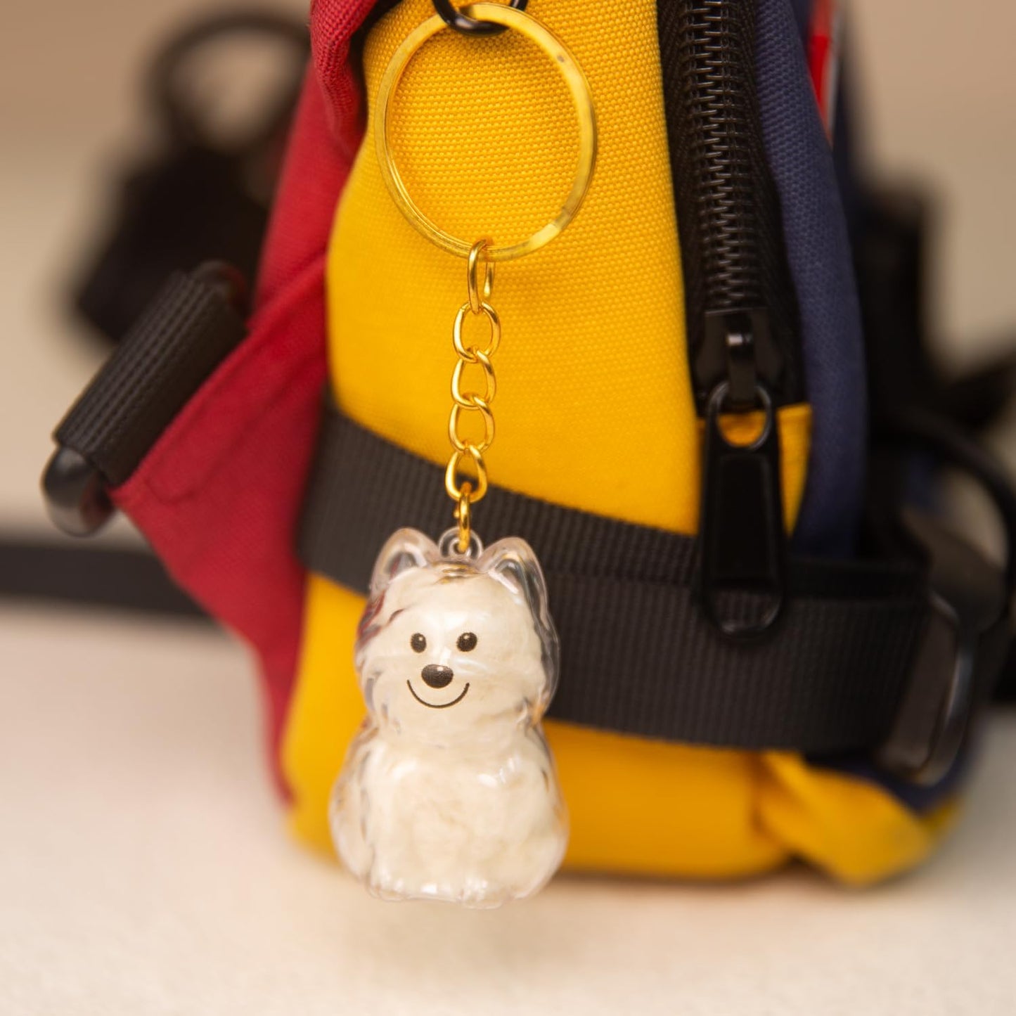 Cat Hair Keychain – Pet Fur Storage Bottle with Tweezer – Cute Keepsake Capsule for Cat Lovers, Portable Hair Holder