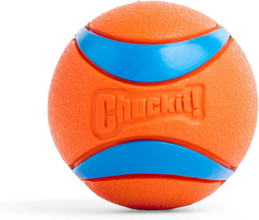 Chuckit! Ultra Ball Dog Toy, Medium (2.5 Inch Diameter) Pack of 1, for breeds 20-60 lbs