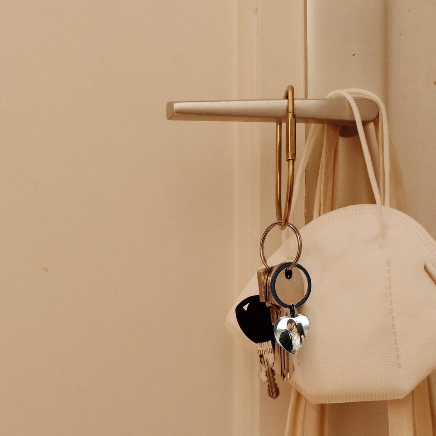 Personalized Cremation Urn Keychain for Pet Human Ashes Custom Photo/Name/Date Dog Cat Paw Print Pendant Stainless Steel Keyring Memorial Keepsake Keychain for Women Men (Style C2)