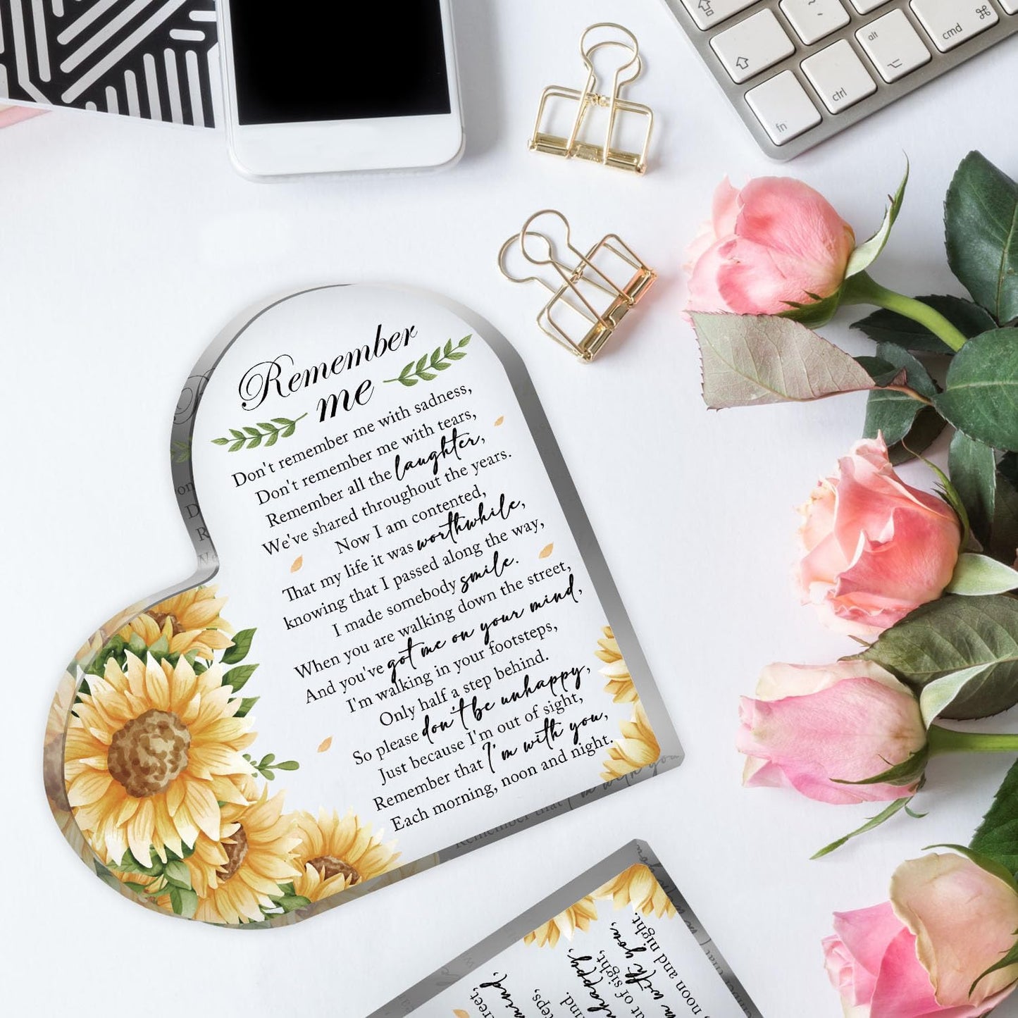 Sympathy Gifts, Acrylic Heart Shape Memorial Paperweight Remembrance Decorations for Loss of Loved One Loss of Grandmother Father Table Remembrance Gifts Bereavement Gift