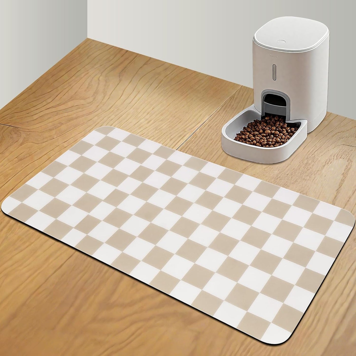 Checkered Pet Feeding Mat, Absorbent Dog Mat for Food and Water Bowls Dispenser 17" x 32" Khaki
