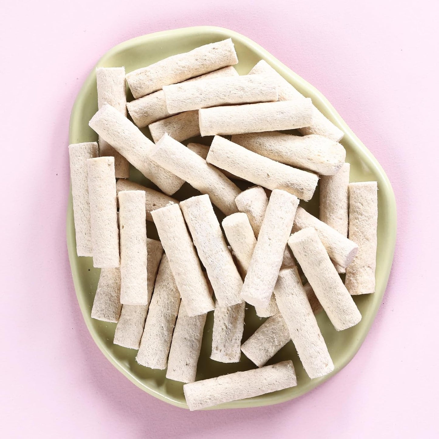 Clink Design Freeze Dried Dog & Cat Treats, Healthy Freeze Dried Goat Milk for Cats and Dogs, 60% Goat Milk & 40% Chicken, 2.5oz/70g, Clink Clicker Compatible, Dog Training Treats