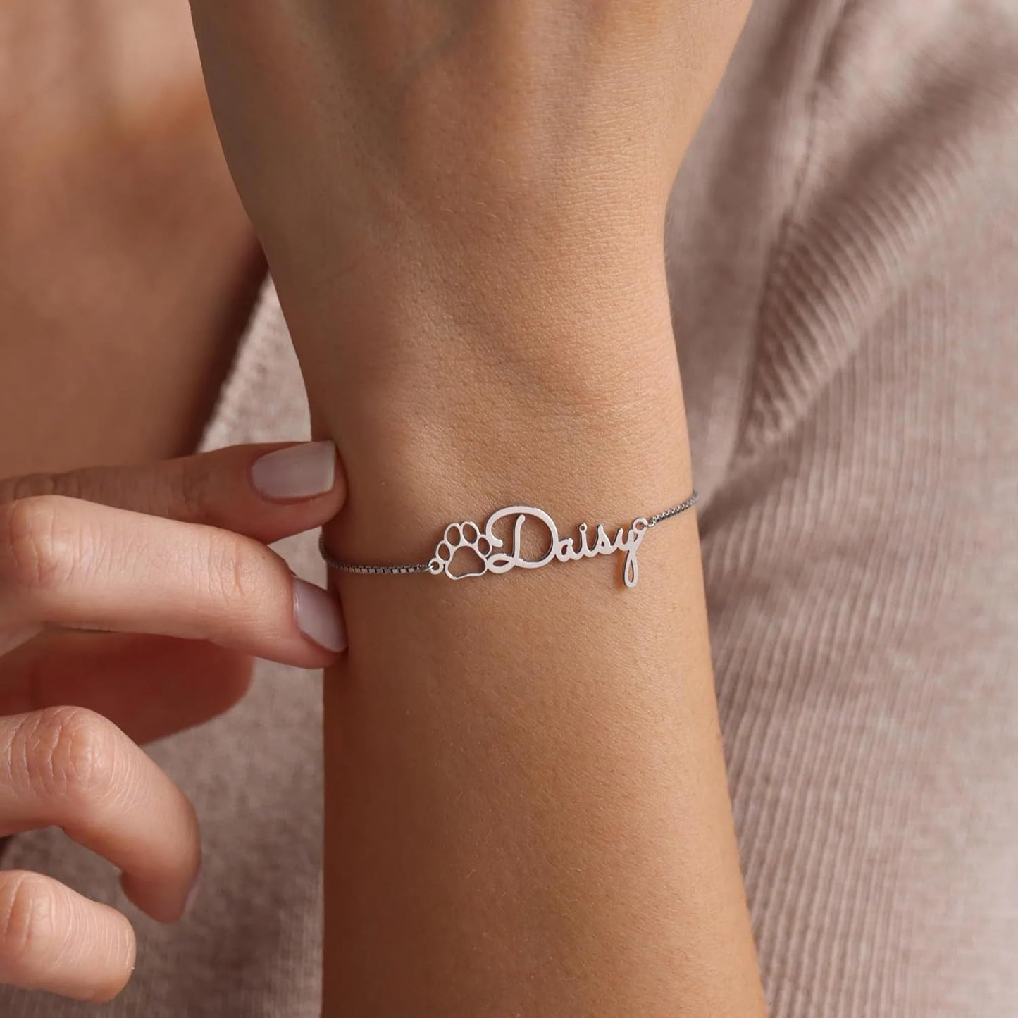 Personalized Pet Name Bracelet Dog/Cat Paw Bracelet Animal Friendly Jewelry Custom Pet Lover Gift Photo Projection Bracelet for Women Mom