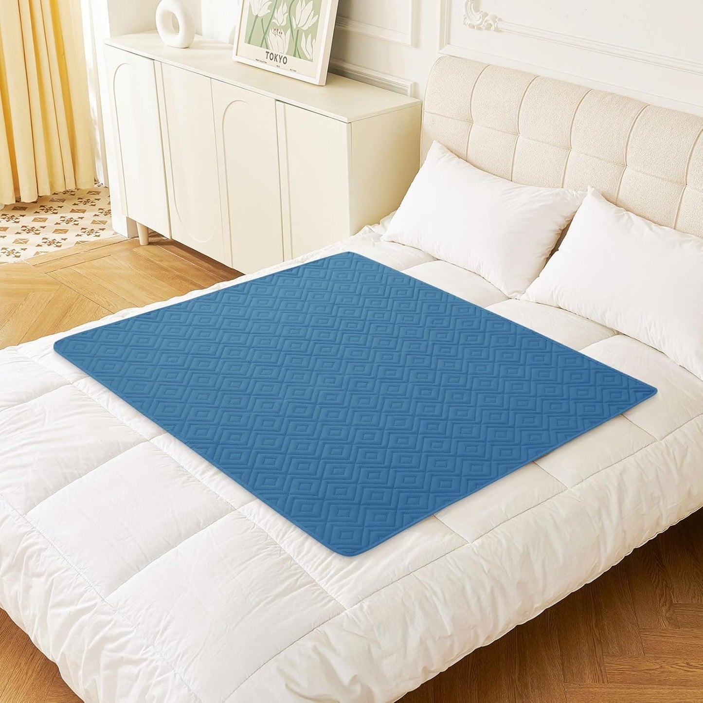 hyha Waterproof Dog Blanket, Soft Pet Bed Blankets, Waterproof Sofa Couch Cover for Dogs Washable, Reversible Pet Couch Covers for Sofa Furniture (40x50 Inch, Navy Blue/Blue)