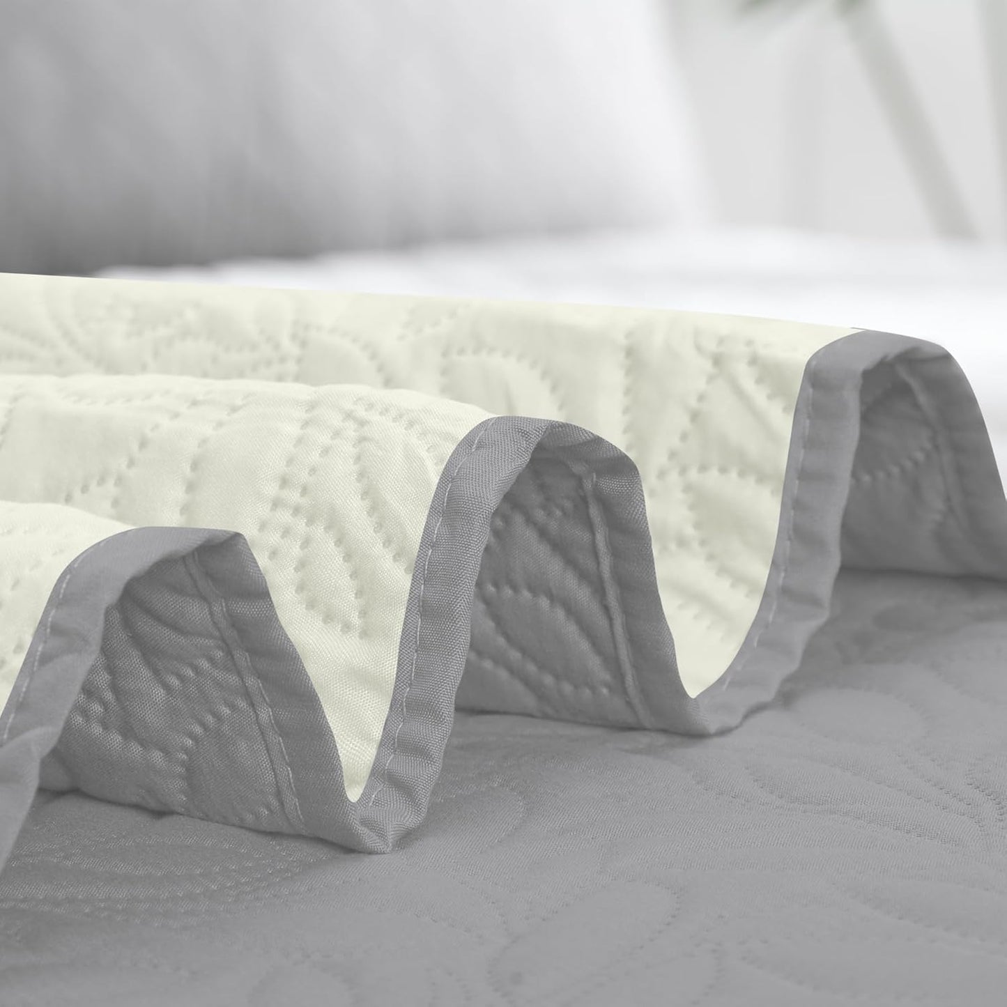 Easy-Going Waterproof Dog Bed Cover Reversible Leak Proof Pet Blanket Replacement Mat for Furniture Washable Couch Cover Sofa Cover for Dogs Cat(30x53 Inch, Light Gray/Ivory)