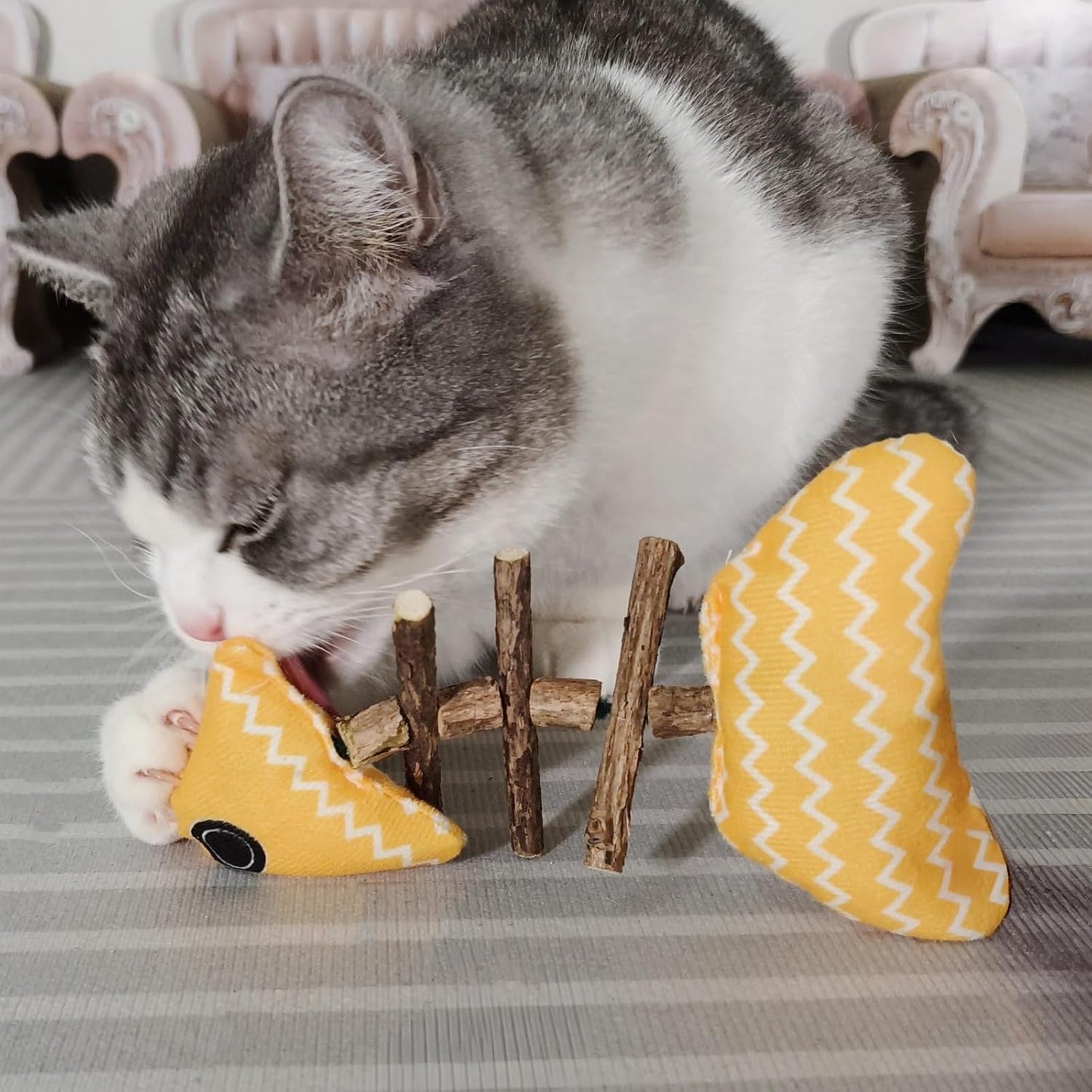 Catnip Toys Fish, Cat Chew Toy, Silvervine Sticks for Indoor Cats, Interactive Cat Kicker Nip Toys,Kitty Teeth Cleaning, Kitten Exercise (3 silvervine Fish)