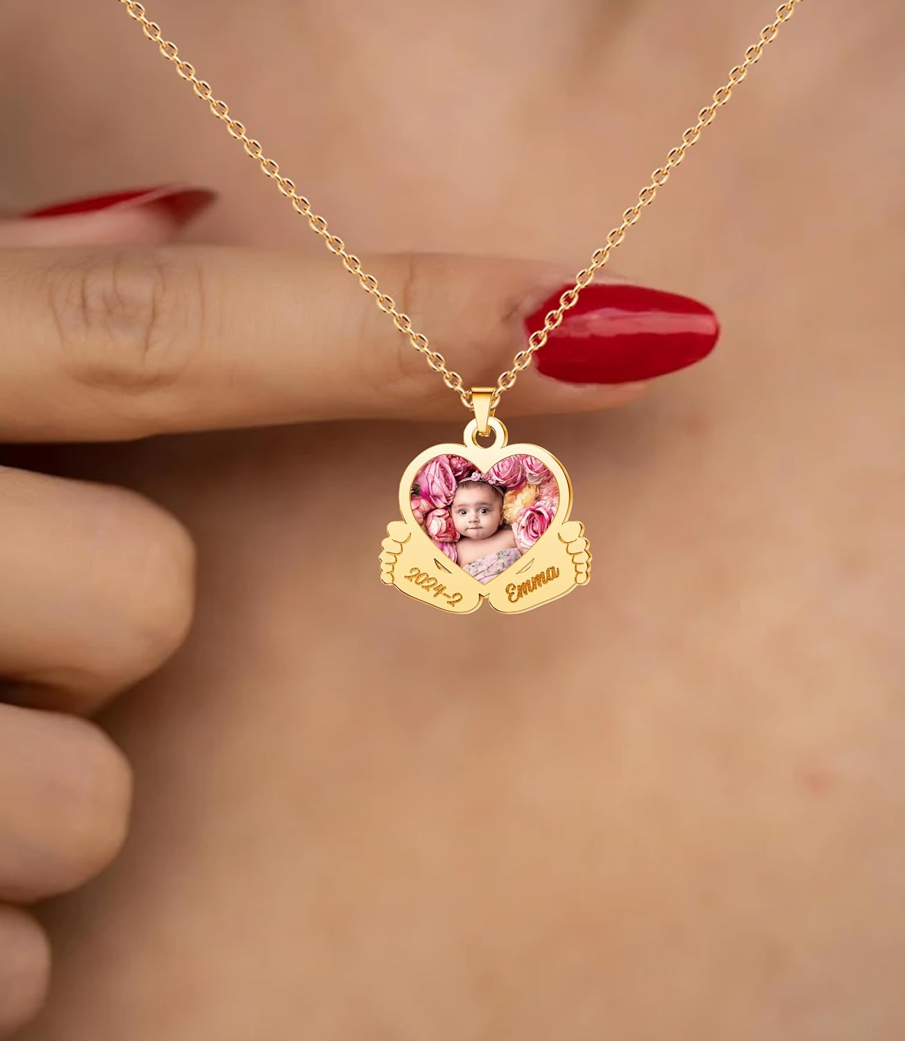 CharmSStory Personalized Photo Necklaces Custom Engraved Name Necklace Memory Keepsake Picture Necklace Pendant Customized Gifts for Women Men