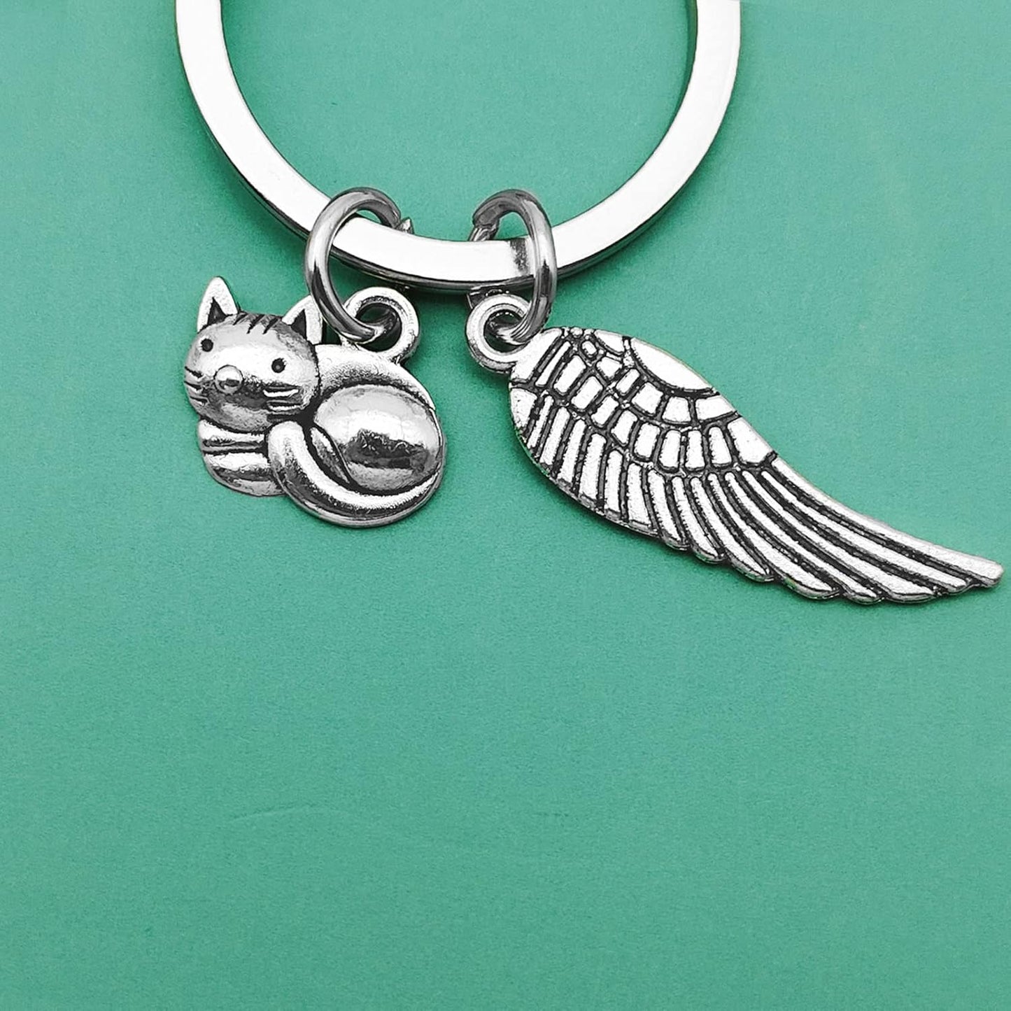 Baipilu Pet Memorial Keychain Gifts Keyring Gift for Loss of Cat In Memory of Cat Pet Jewelry Sympathy Gifts for Cat Lover Family Remembrance Condolences Gift for Women Men Cat Lovers Friends Sister