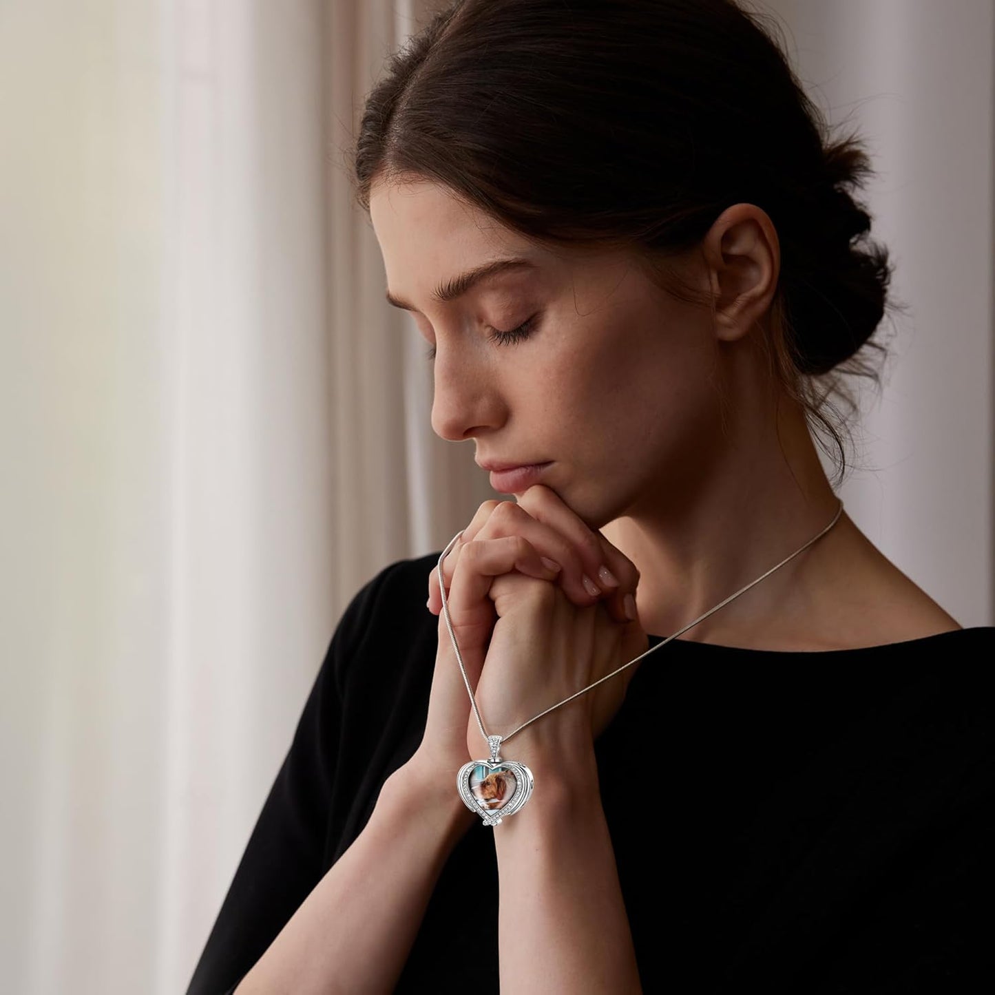 Fanery Sue Personalized Pet Ashes Necklace for Dog Cat Custom Photo&Text Pet Loss Sympathy Gift Cremation Jewelry