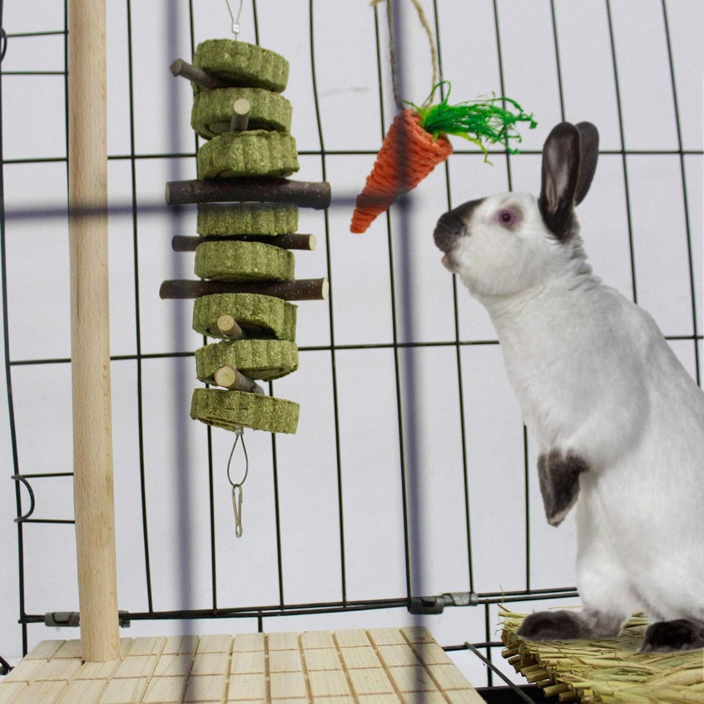 Hamiledyi Bunny Scratching Board Chew Toys Rabbit Wood Toy for Bunnies Boredom Rabbits Toys for Indoor Rotatable Pet Play Toy for Chinchilla Guinea Pigs Hedgehog