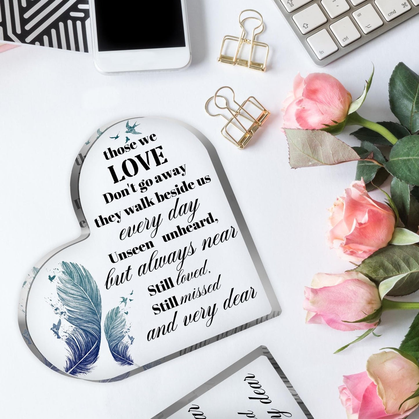 Sympathy Gifts Acrylic Heart Shape Memorial Bereavement Gift Paperweight Remembrance Decorations Funeral Grief Condolence Memorial Ornaments for Loss of Loved One of Mother Father