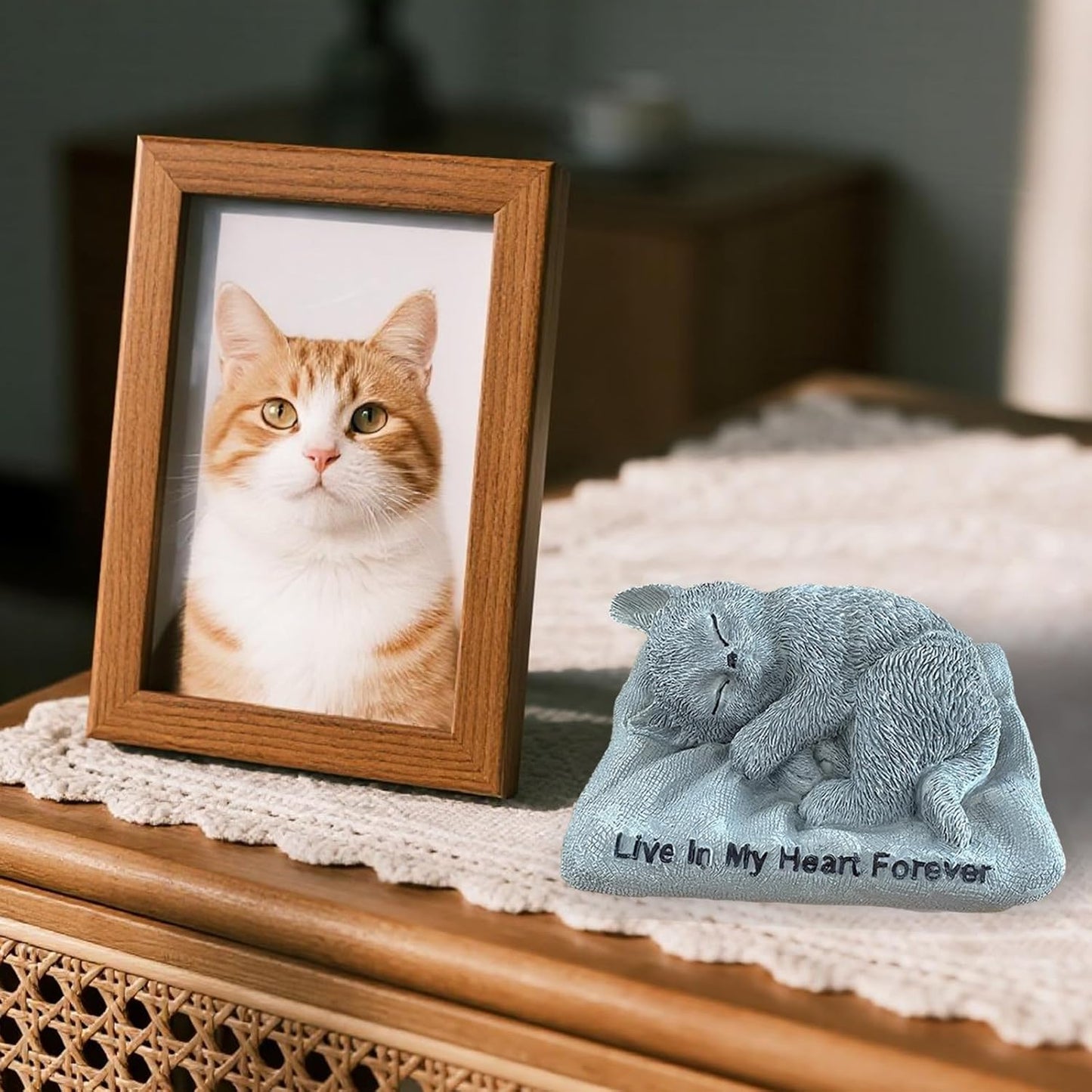 Cat Memorial Stones Grave Markers Outdoor Tribute Statue-Pet Cat Memorial Figurine Sympathy Gifts Garden Stone (Sleeping Angel cat)