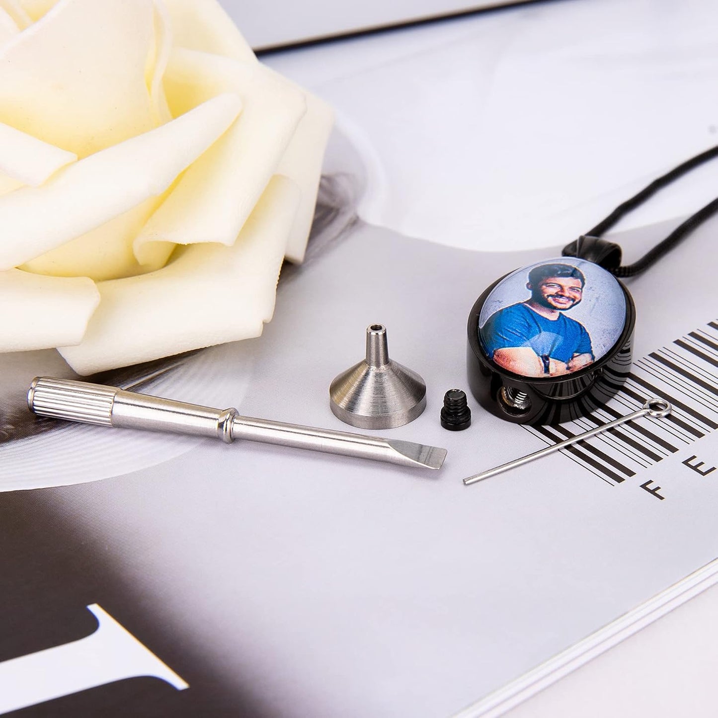 Farfume Personalized Pet Urn Necklace for Dog Cat Ashes Cremation Pet Memorial Customized Photo Text Engraving Pendant Keepsake Funeral Jewelry