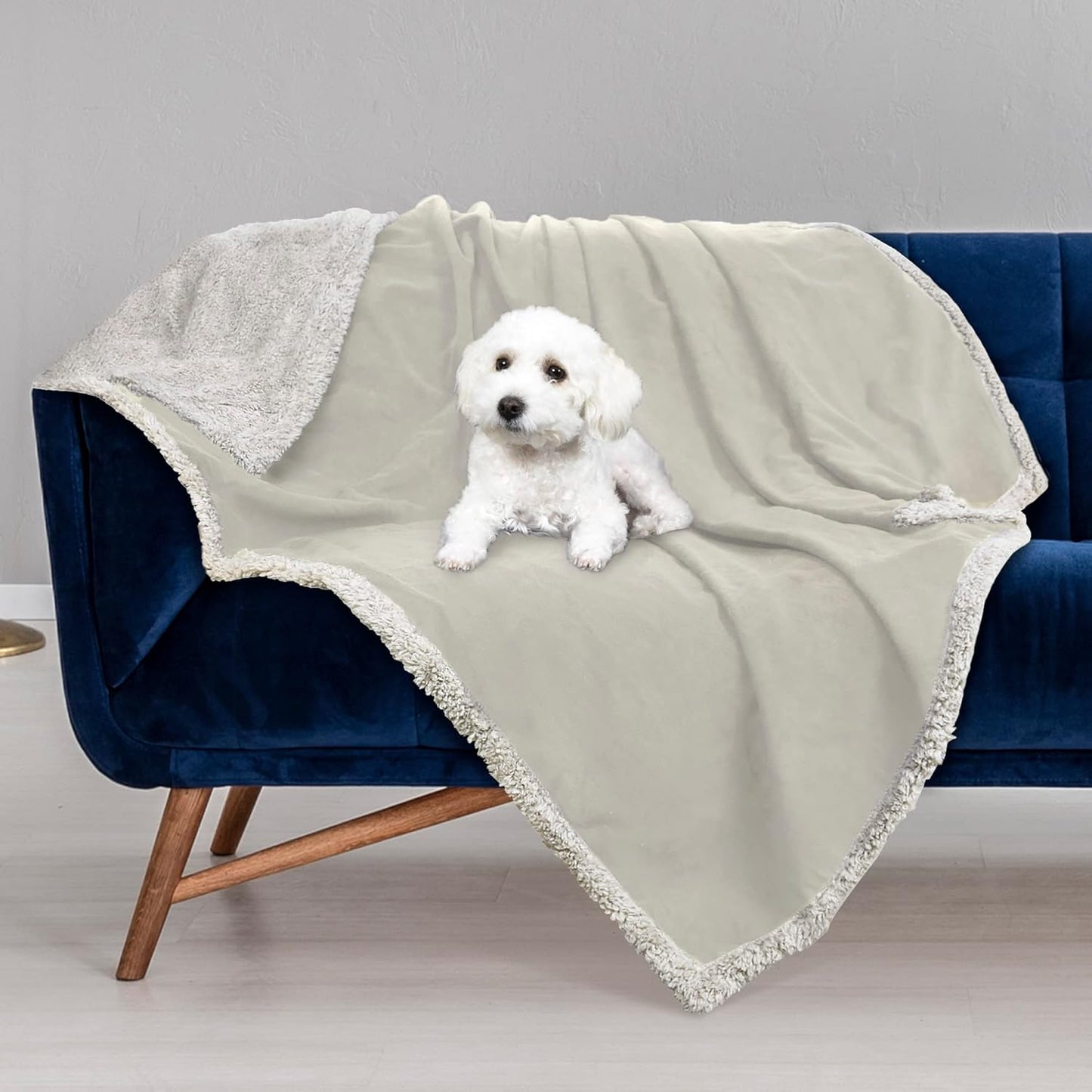 Kritter Planet Waterproof Dog Blanket, Reversible Water Proof Pet Blanket for Couch, Bed & Car, Washable Couch Covers for Medium Dogs - Protects Furniture from Fur, Dirt, and Accidents