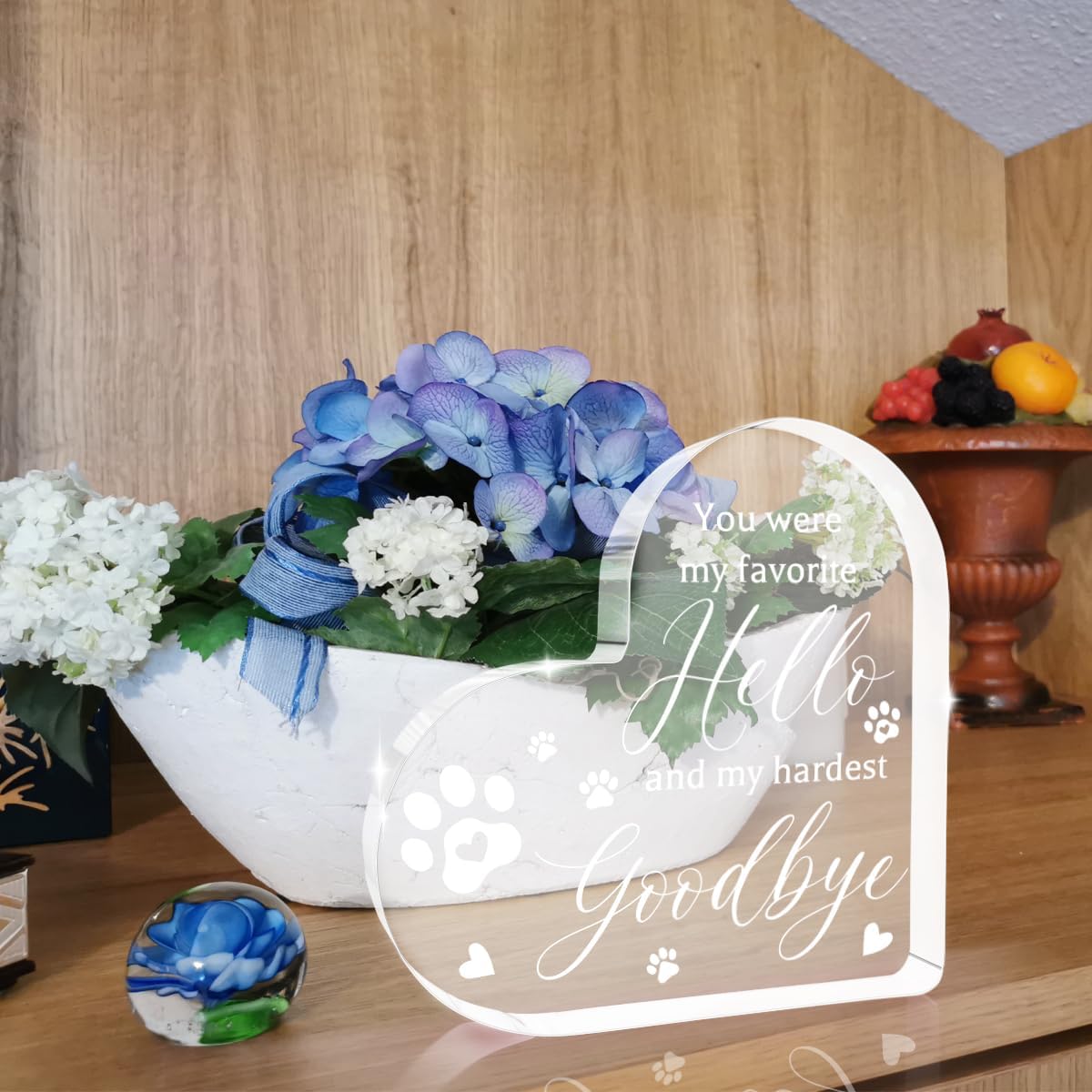 Dog Memorial Ornament Pet Memorial Gifts for Dogs Loss of Dog Sympathy Gift Heart Shape Acrylic Sign Pet Commemoration Acrylic Heart Plaque for Home Farmhouse Office Desktop
