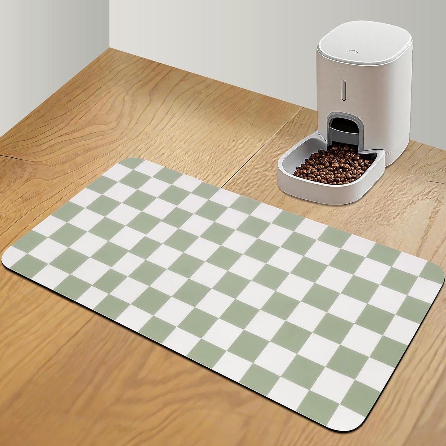 Checkered Pet Feeding Mat, Absorbent Dog Mat for Food and Water Bowls Dispenser 17" x 32" Green