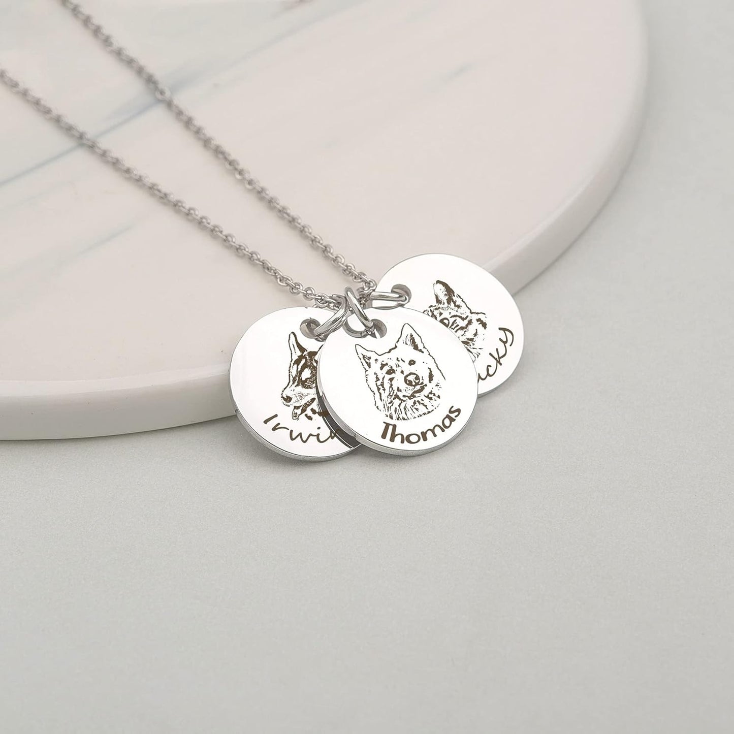 Anavia Personalized Pet Portrait Necklace, Handmade Memorial Jewelry Gift, Custom Round Disc Photo Engraved Necklace for Animal Lovers, Dog Mom, Dog Dad