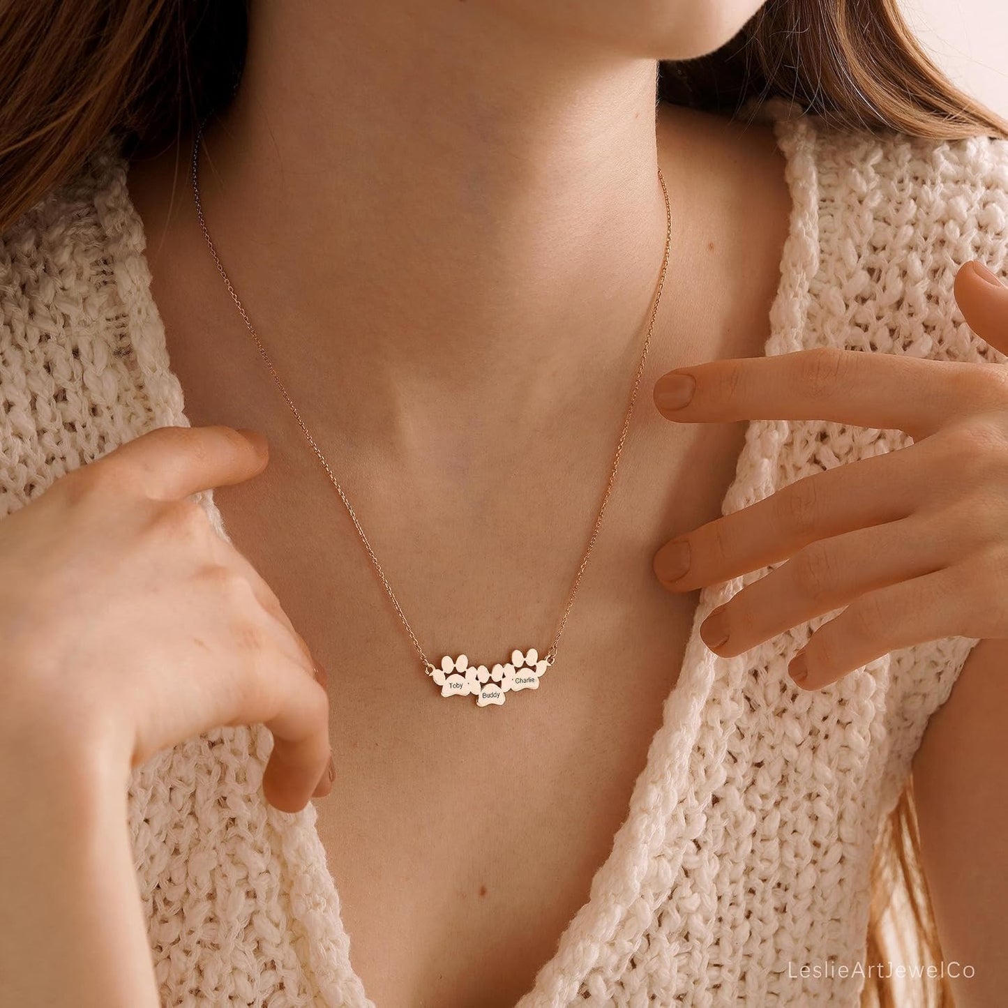 Customized Paw Print Necklace Personalized Pet Name Necklace Custom Engraved Dog Cat Paw Pendant Necklace Pet Memorial Gift for Pet Lovers