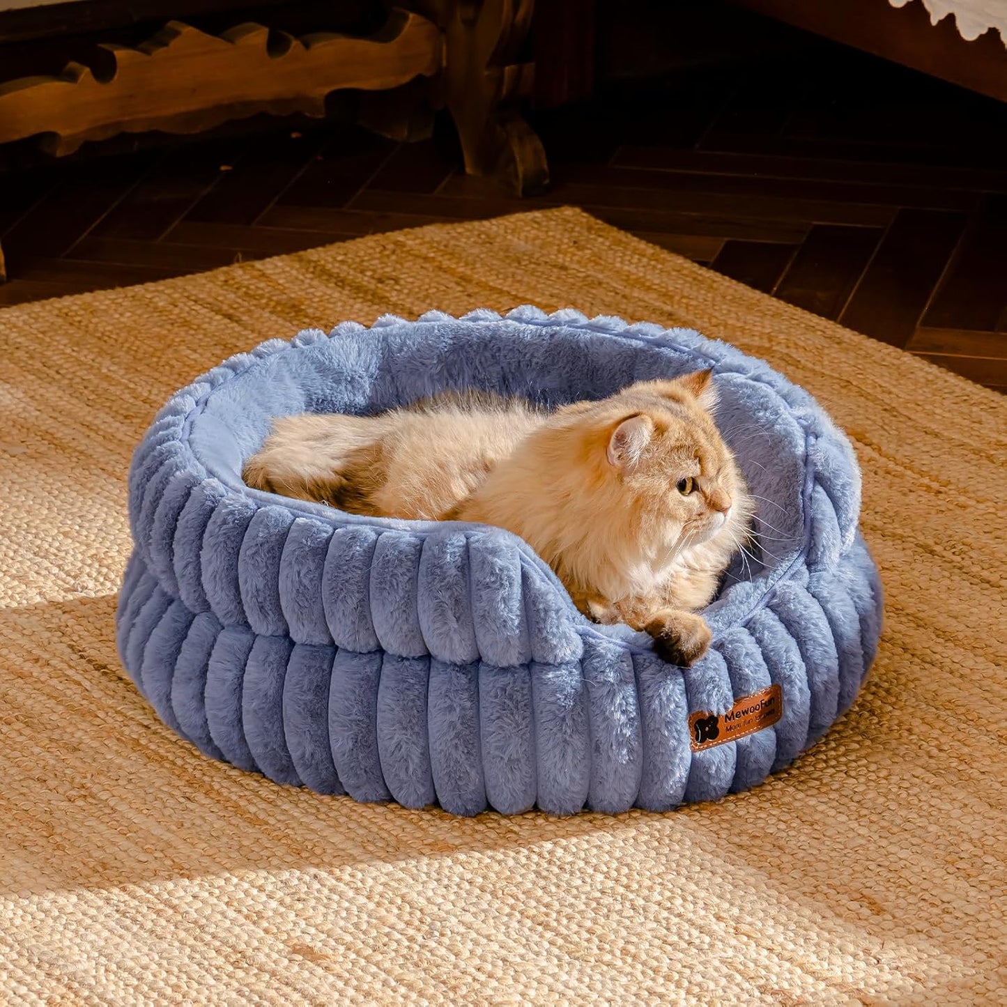 MEWOOFUN Cat Beds for Indoor Cats, Washable Dog Bed for Small Dogs, Round Pet Bed for Puppy and Kitten with Anti-Slip Bottom (Blue, 20"x20"x8")