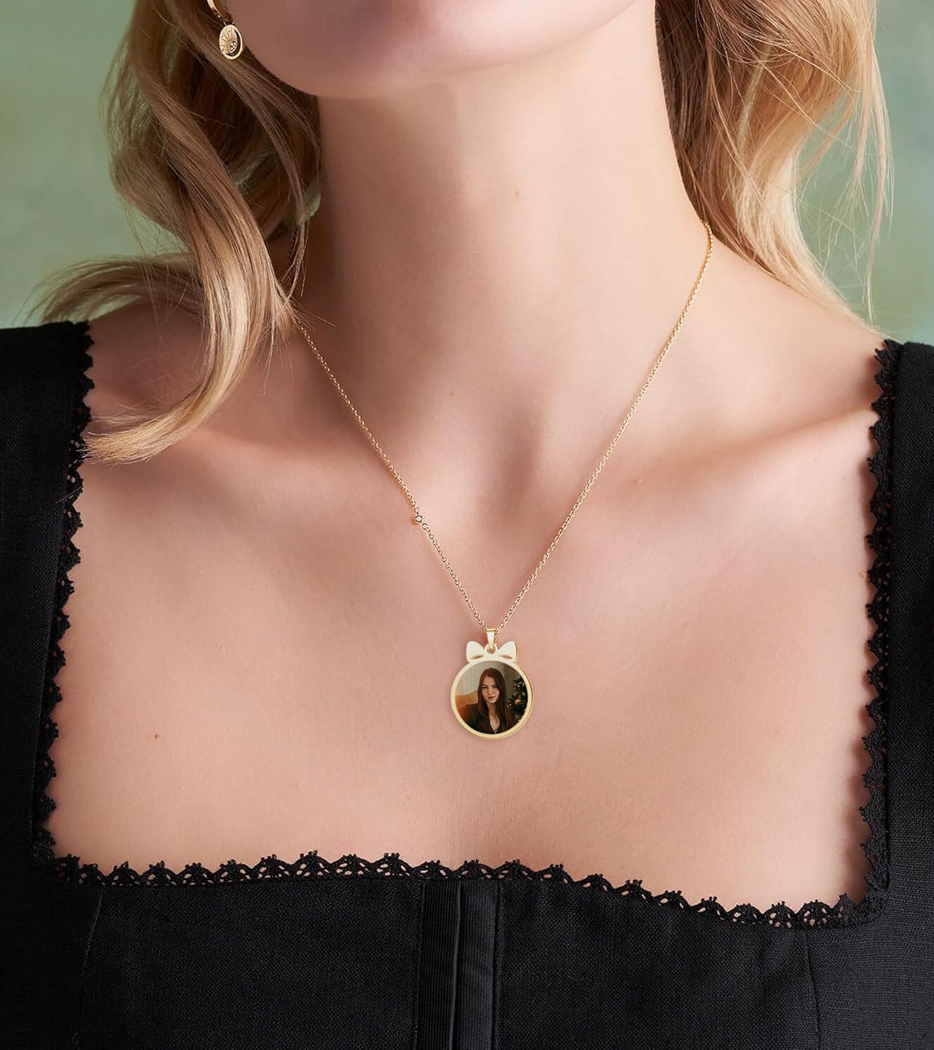 CharmSStory Personalized Photo Necklaces Custom Engraved Name Necklace Memory Keepsake Picture Necklace Pendant Customized Gifts for Women Men