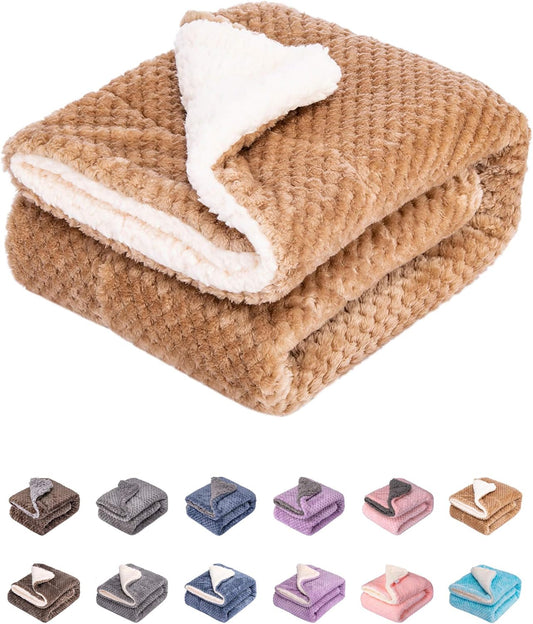 DW-Mocha Fuzzy Dog, Cat & Pet Blanket - Warm & Soft Plush Fleece Receiving Blanket for Dog Bed, Cat Bed, Couch, Sofa, Travel & Outdoor, Camping (24" x 32")