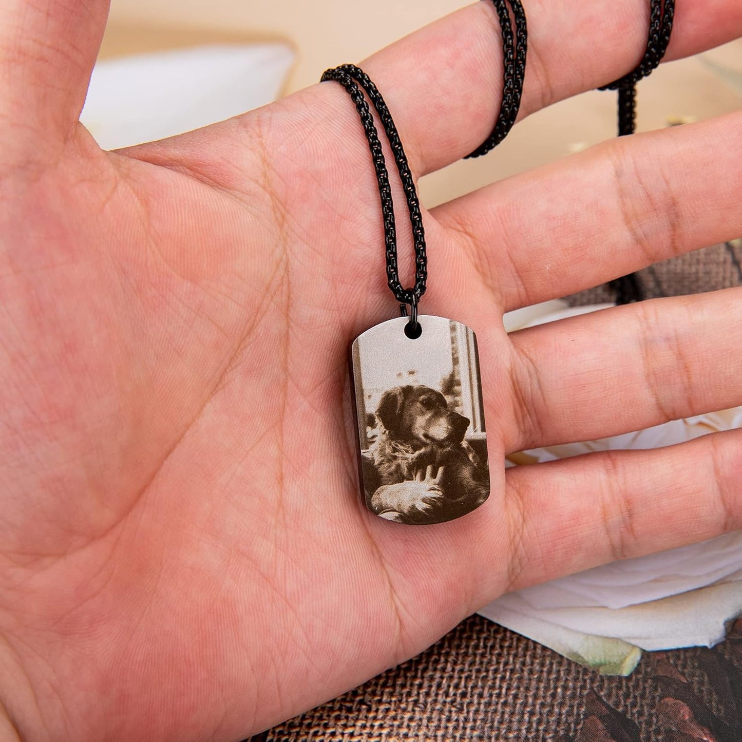 Fanery Sue Personalized Pet Ashes Necklace for Dog Cat Custom Photo&Text Pet Loss Sympathy Gift Cremation Jewelry