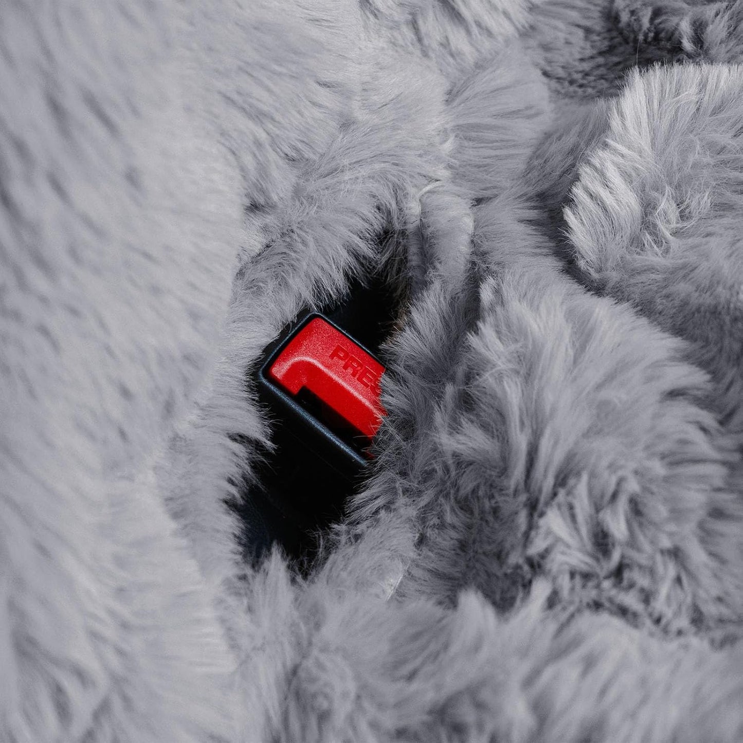 FUNNY FUZZY Fluffy Dog Car Seat Cover for Back Seat (Bench), Water-Resistant with Nonslip Backing,Pet Seat Protector for Cars SUVs Trucks（Gray