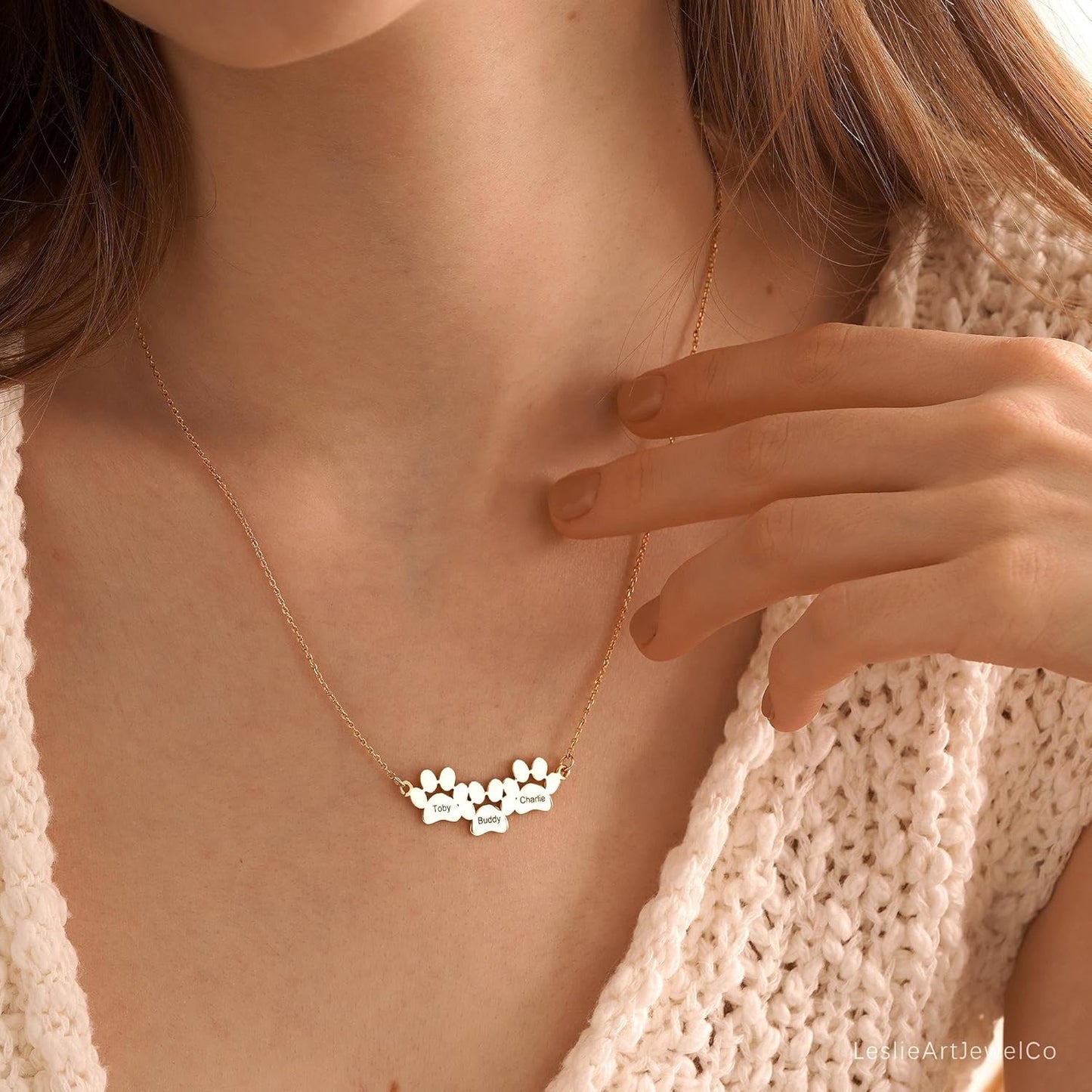 Customized Paw Print Necklace Personalized Pet Name Necklace Custom Engraved Dog Cat Paw Pendant Necklace Pet Memorial Gift for Pet Lovers