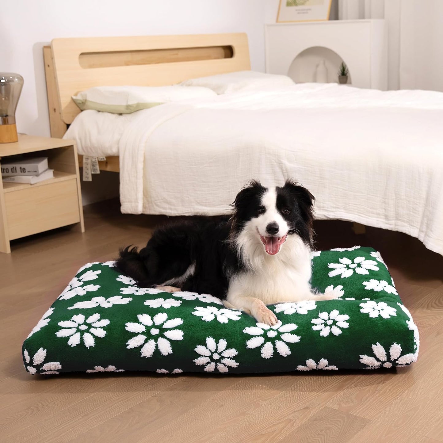Dog Beds for Extra Large Dogs, Cute Thick Dog Bed for Crate Kennel, Fluffy Pet Bed with Removable Washable Cover and Anti-Slip Bottom, 41"x 28", Green Flower