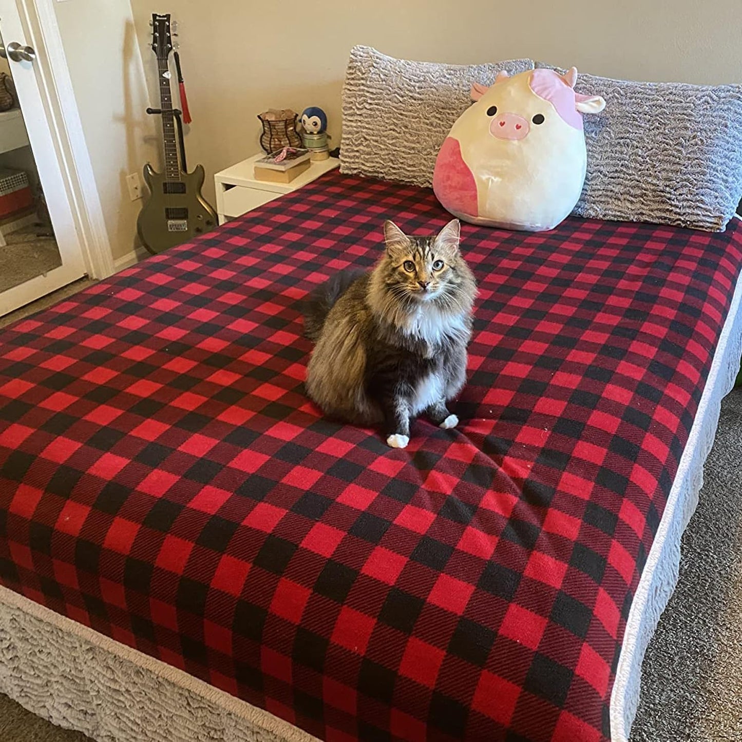 Kritter Planet Waterproof Dog Blanket, Reversible Water Proof Pet Blanket for Couch, Bed & Sofa, Washable Couch Covers for Large Dogs - Protects Furniture from Fur, Dirt, and Accidents