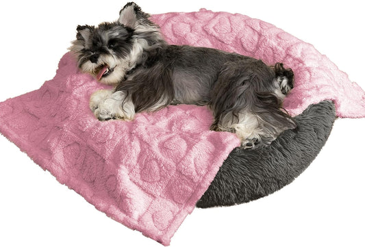 gogobunny Calming Plush Dog Cat Blanket 300GSM Coral Fleece, Ultra-Soft Machine Washable Pet Bedding for Small Medium Dogs Cats Puppies Kittens (Pink, 30x40)