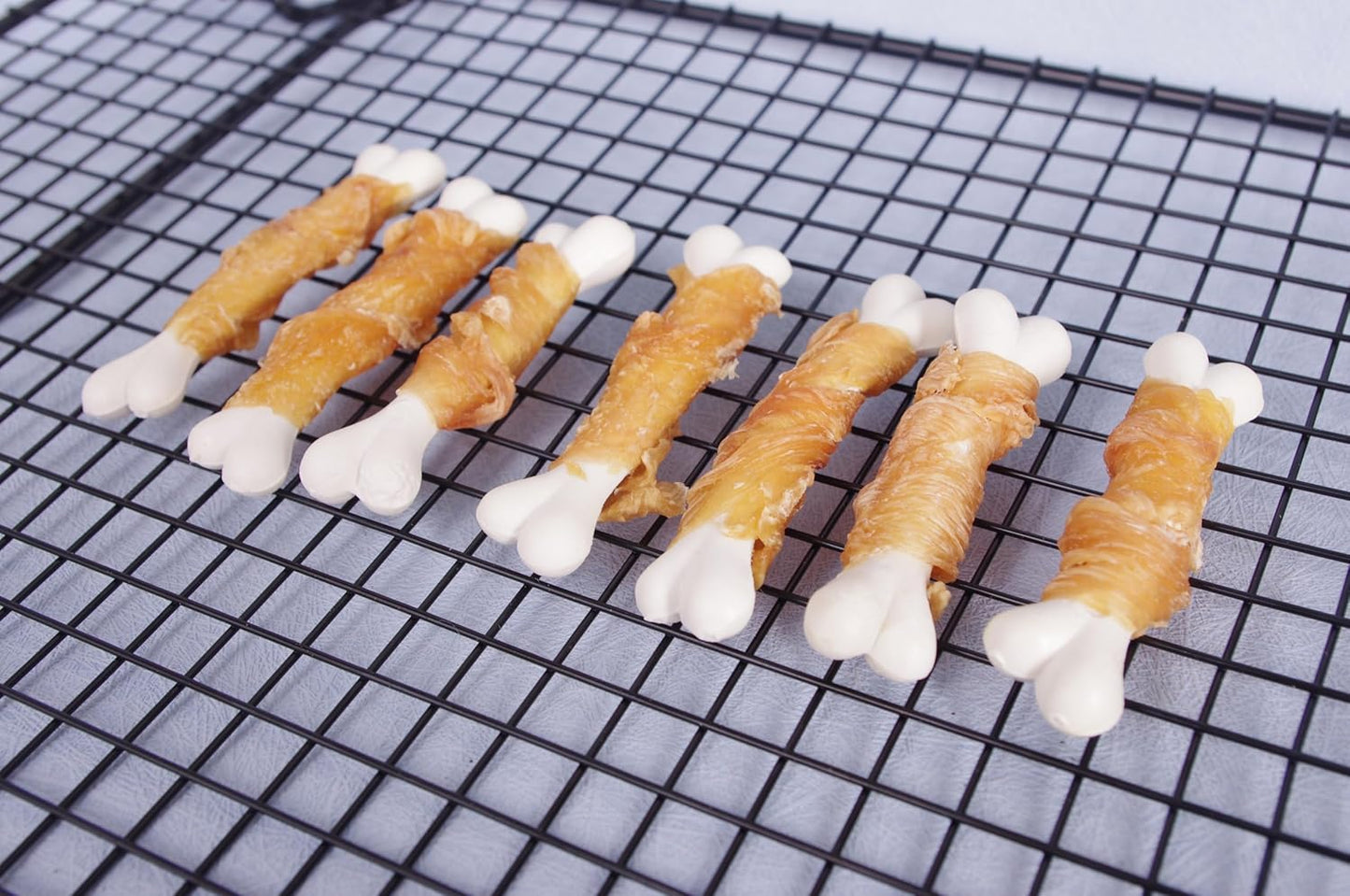 Dog Treats, 2.8 Inch Natural Chicken Wrapped Calcium Dog Bones, Suitable for Puppy and Small Dogs, Pack of 3.5oz.