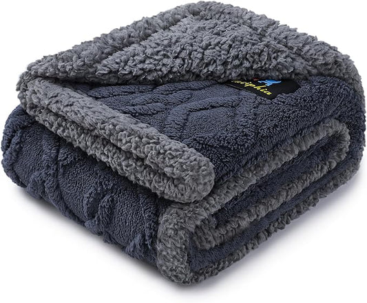 Waterproof Pet Blanket, Liquid Pee Proof Dog Blankets for Sofa Bed Couch, Reversible Sherpa Fleece Furniture Protector Cover for Small Medium Large Dogs Cats,Dark Grey Medium（57" x 40"）