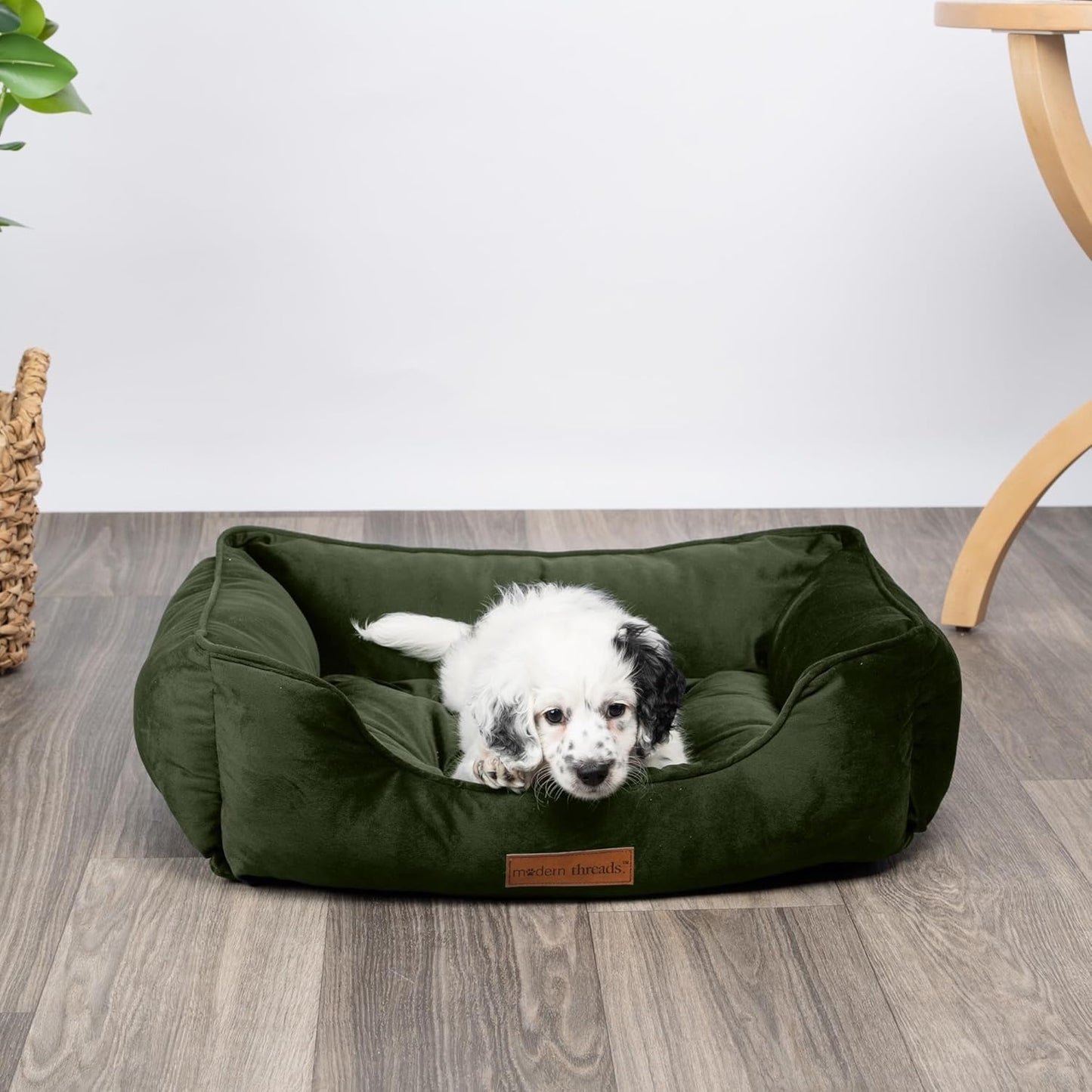 Modern Threads Luxury Dog Bed - Comfortable Tufted Velvet Cushion for Small to Large Dogs - Machine Washable - Durable & Cute Sleep Space for Pets - Pamper Your Pet with Cozy Beds - Forest Green