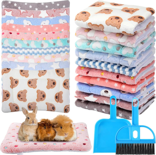 Tudomro 10 Pcs Guinea Pig Bed Mat with Cleaning Dustpan Brush 15" x 11" Animal Bedding Fleece Bunny Sleeping Pad for Small Dogs Cats Rats Hedgehogs Ferrets Hamster Indoor(Heart Bear)