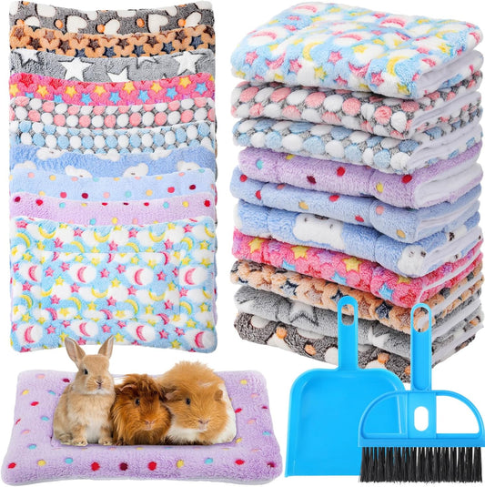 Tudomro 10 Pcs Guinea Pig Bed Mat with Cleaning Dustpan Brush 15" x 11" Animal Bedding Fleece Bunny Sleeping Pad for Small Dogs Cats Rats Hedgehogs Ferrets Hamster Indoor(Dots Star)