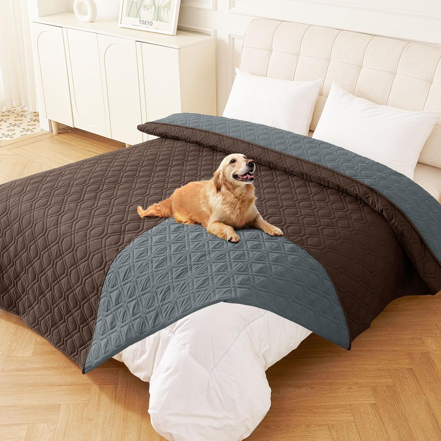 hyha Waterproof Dog Bed Blanket, Soft Pet Blankets, Waterproof Couch Cover for Dogs, Reversible Sofa Covers Washable for Furniture (82x102 Inch, Chocolate/Dark Grey)