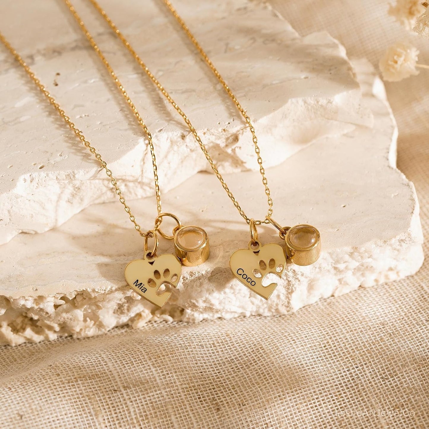 Customized Paw Print Necklace Personalized Pet Name Necklace Custom Engraved Dog Cat Paw Pendant Necklace Pet Memorial Gift for Pet Lovers