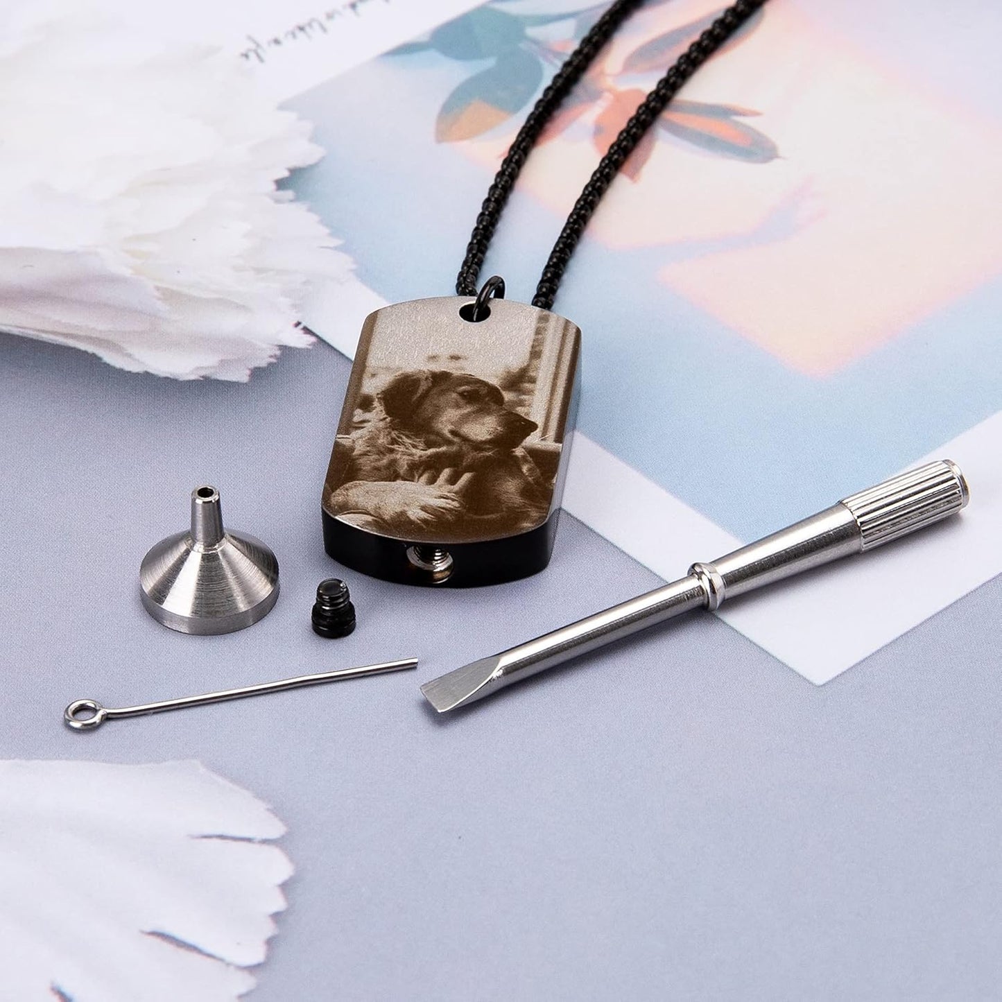 Fanery Sue Personalized Pet Ashes Necklace for Dog Cat Custom Photo&Text Pet Loss Sympathy Gift Cremation Jewelry