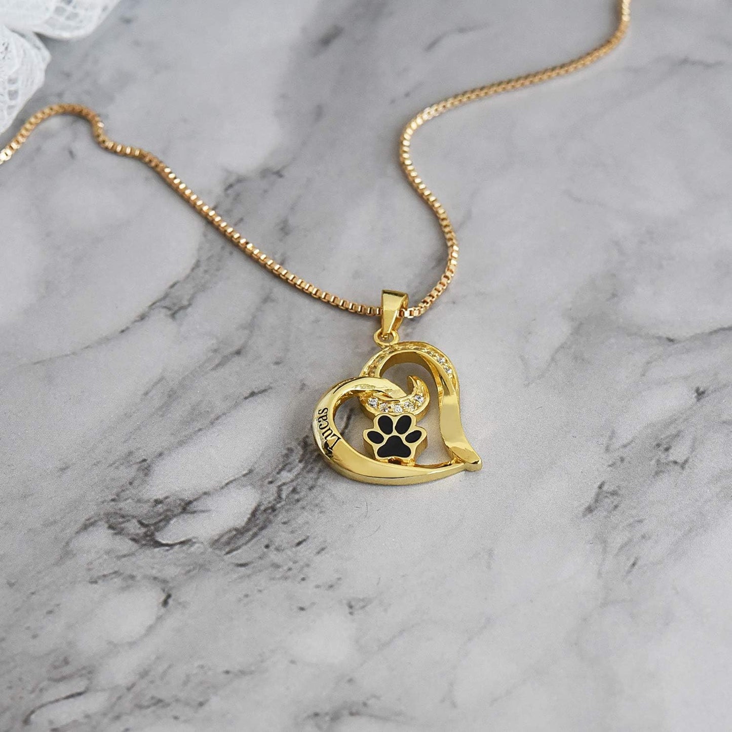 Customized Paw Print Necklace Personalized Pet Name Necklace Custom Engraved Dog Cat Paw Pendant Necklace Pet Memorial Gift for Pet Lovers