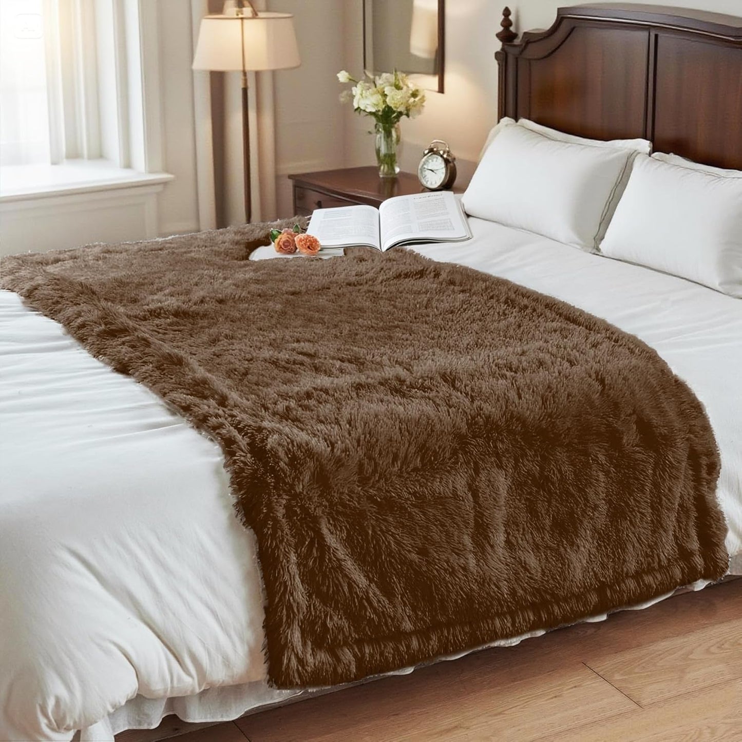 gogobunny Waterproof Dog Blanket for Large Dogs, Cats, Puppy, Reversible Faux Fur Pet Throw Blanket, Washable, Calming Furniture Protection for Sofa Bed (33x77 Inch (Pack of 1), Chocolate)