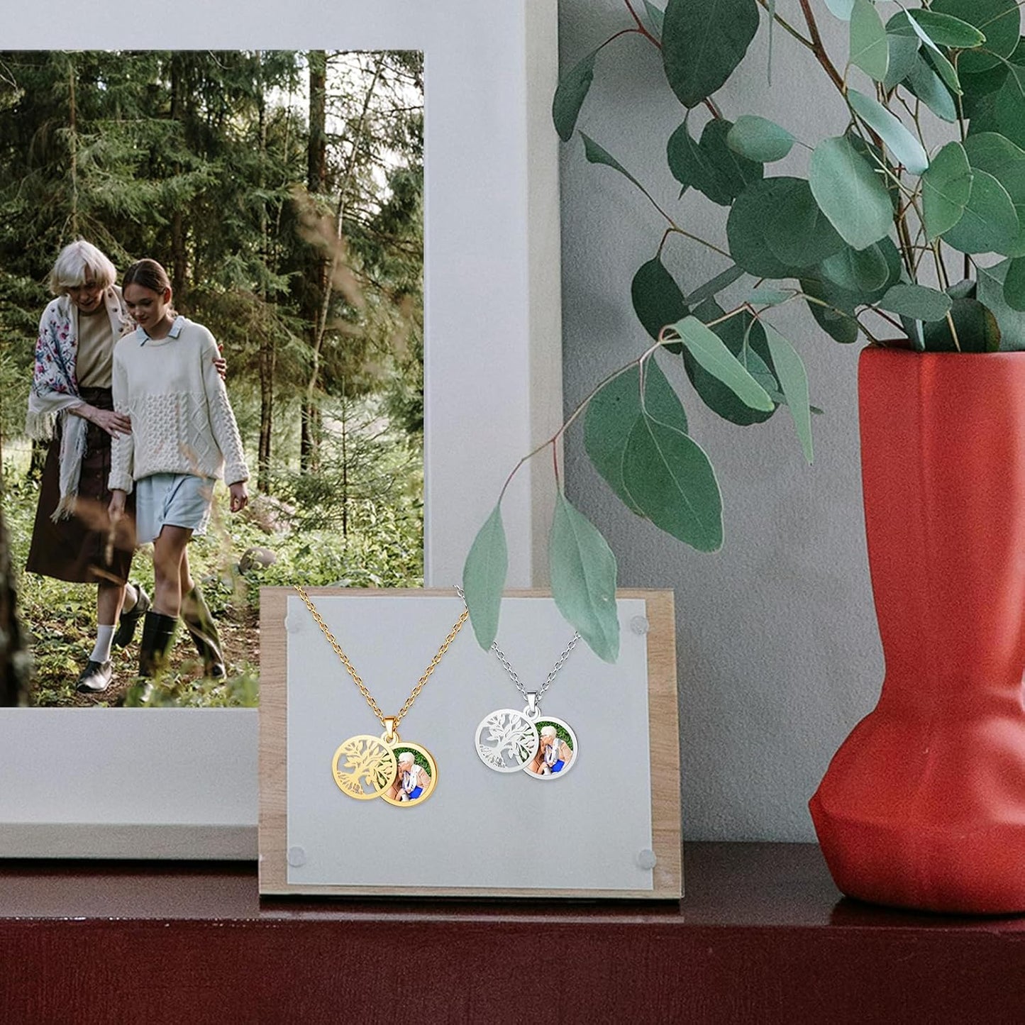 CharmSStory Personalized Photo Necklaces Custom Engraved Name Necklace Memory Keepsake Picture Necklace Pendant Customized Gifts for Women Men