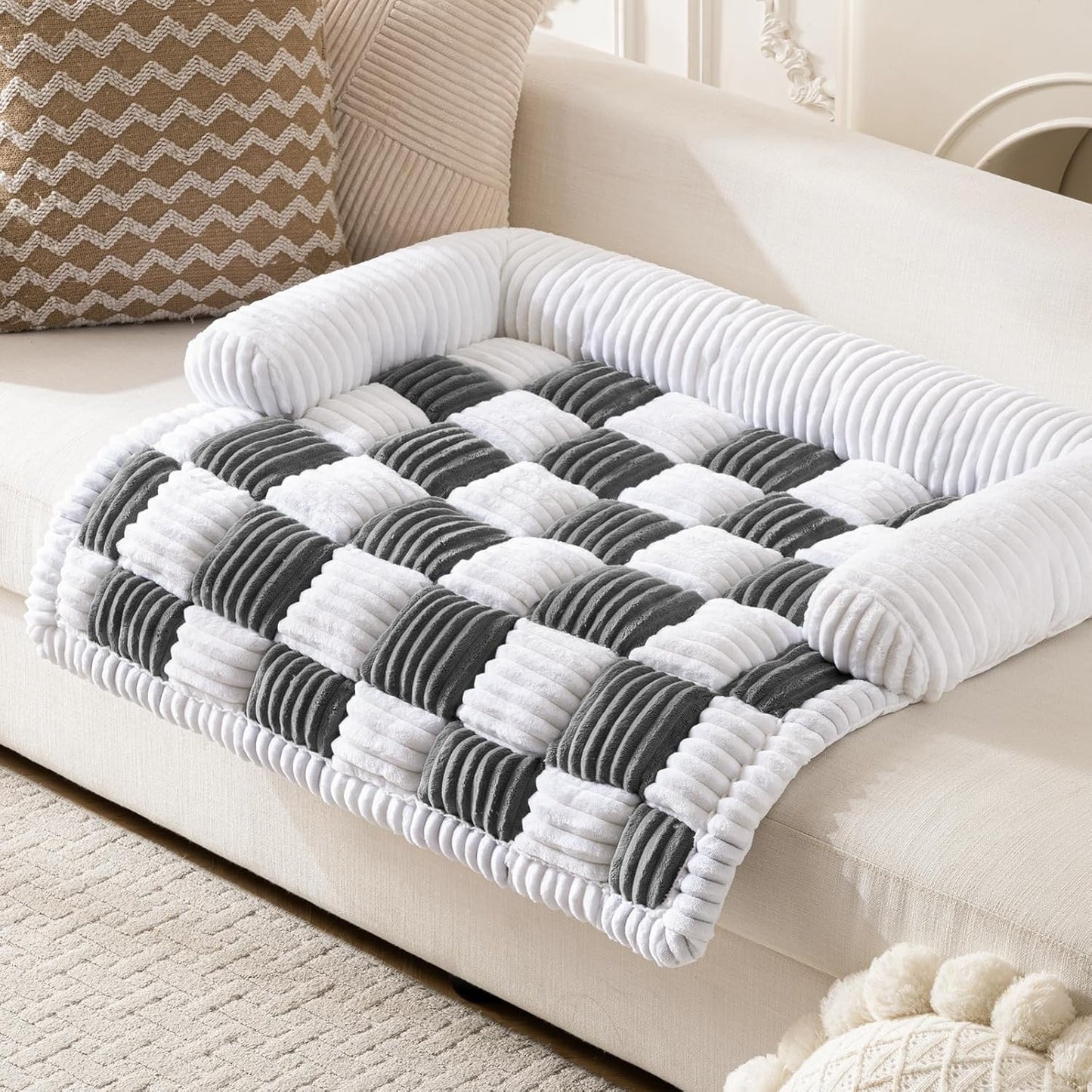 Dog Couch Bed, Thick Flannel Dog Couch Cover Protector, Washable Pet Couch Covers for Sofa, Non-Slip Couch Covers for Dogs, Pet Bed Mat for Couch (Grey, L-39.37 x 33.45 inch)