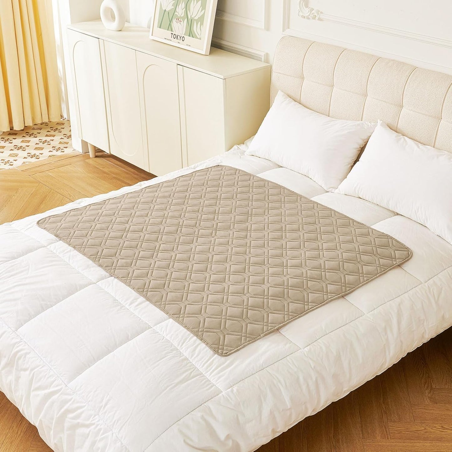 hyha Waterproof Dog Bed Blanket, Soft Pet Blankets, Waterproof Couch Cover for Dogs, Reversible Sofa Covers Washable for Furniture (40x50 Inch, Taupe/Beige)