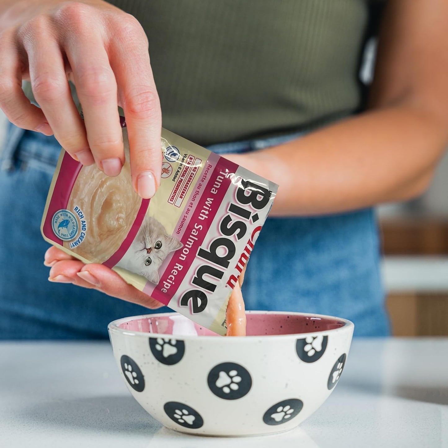 INABA Churu Bisque for Cats, Creamy Lickable Purée Side Dish with Vitamin E, 1 Ounce per Pouch, 15 Pouches, Chicken Variety Pack